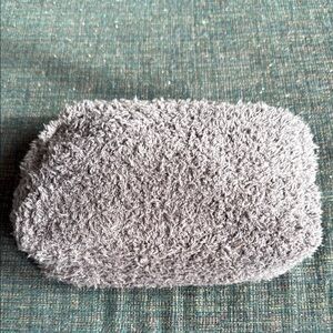 Barefoot dreams toiletry bag gift set